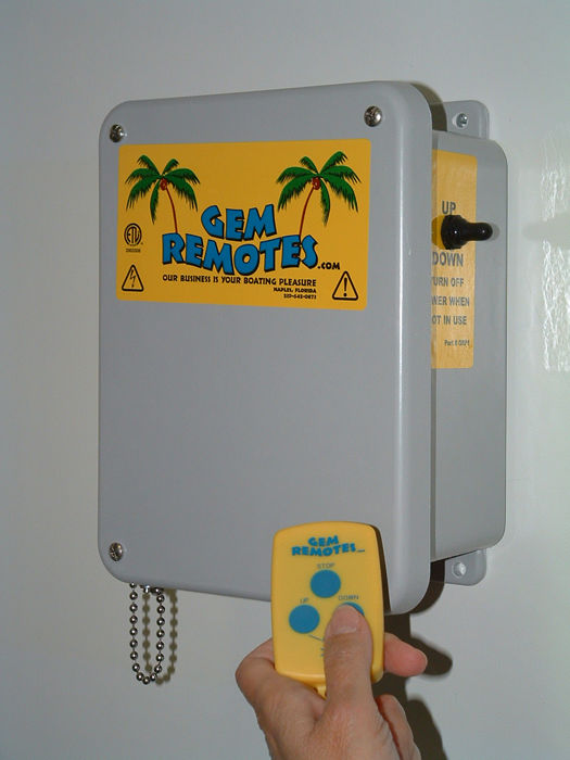 GEM GR-P1 Single Motor Remote for PWC Lifts – Dock Builders Supply